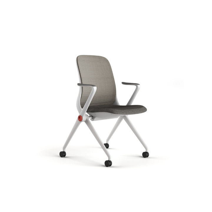 Stacking-Chair_Yuki