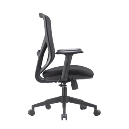 Youma-Regular-Black_Side-90